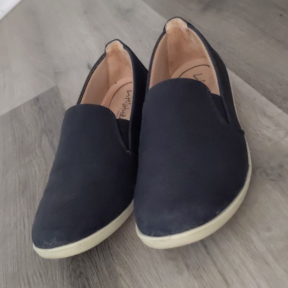 Lifestride Black Loafers 6 - Picture 3 of 5